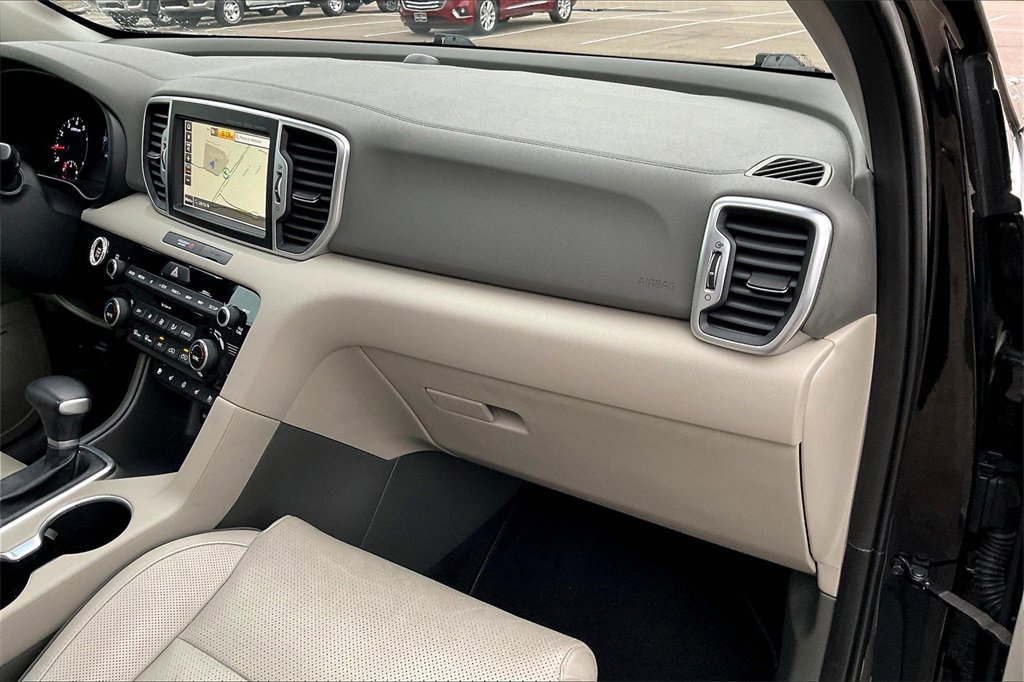 Used 2019 Kia Sportage EX w/ EX Technology Package image 16