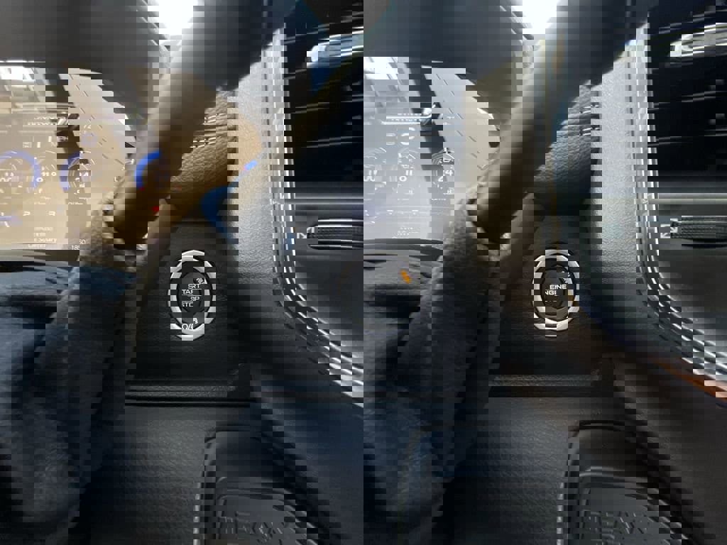 Used 2025 RAM 2500 Laramie image 16