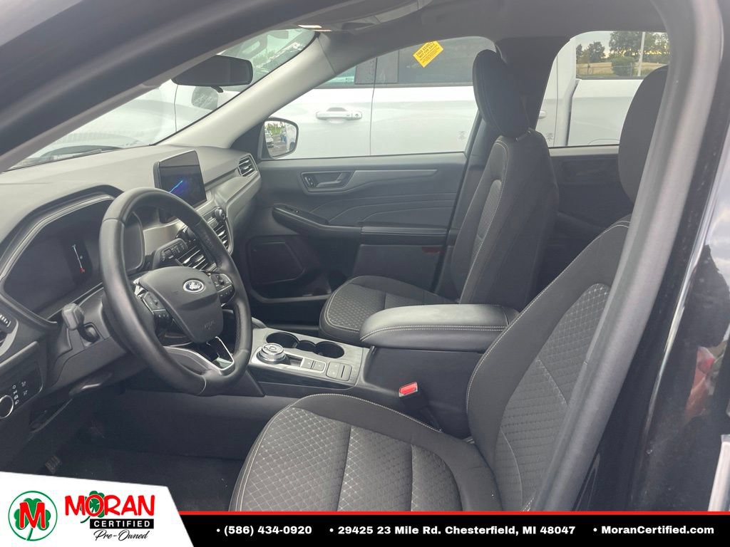 Used 2023 Ford Escape Active AWD/4WD image 7