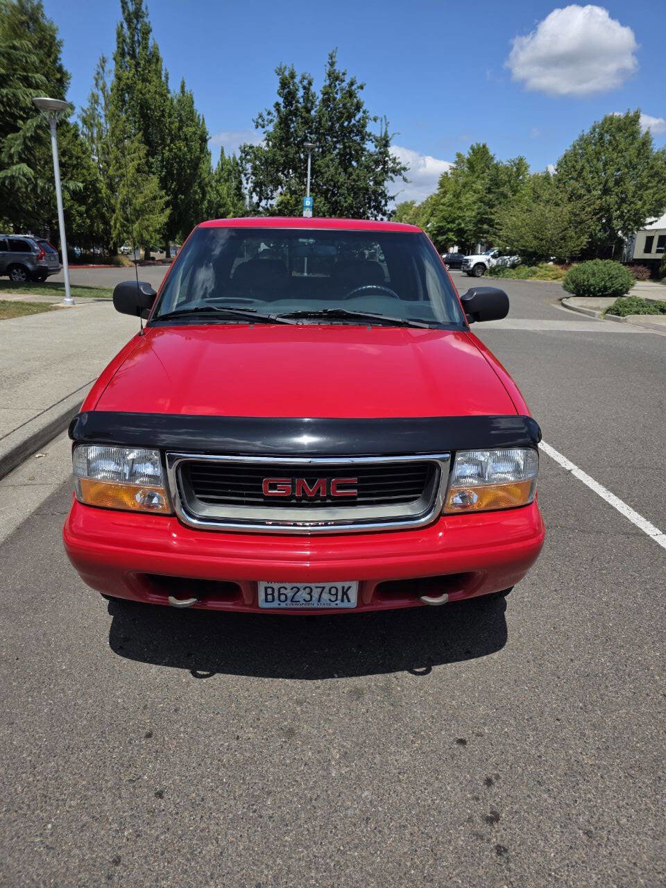 Used 2002 GMC Sonoma SLS w/ Marketing Option Pkg image 2