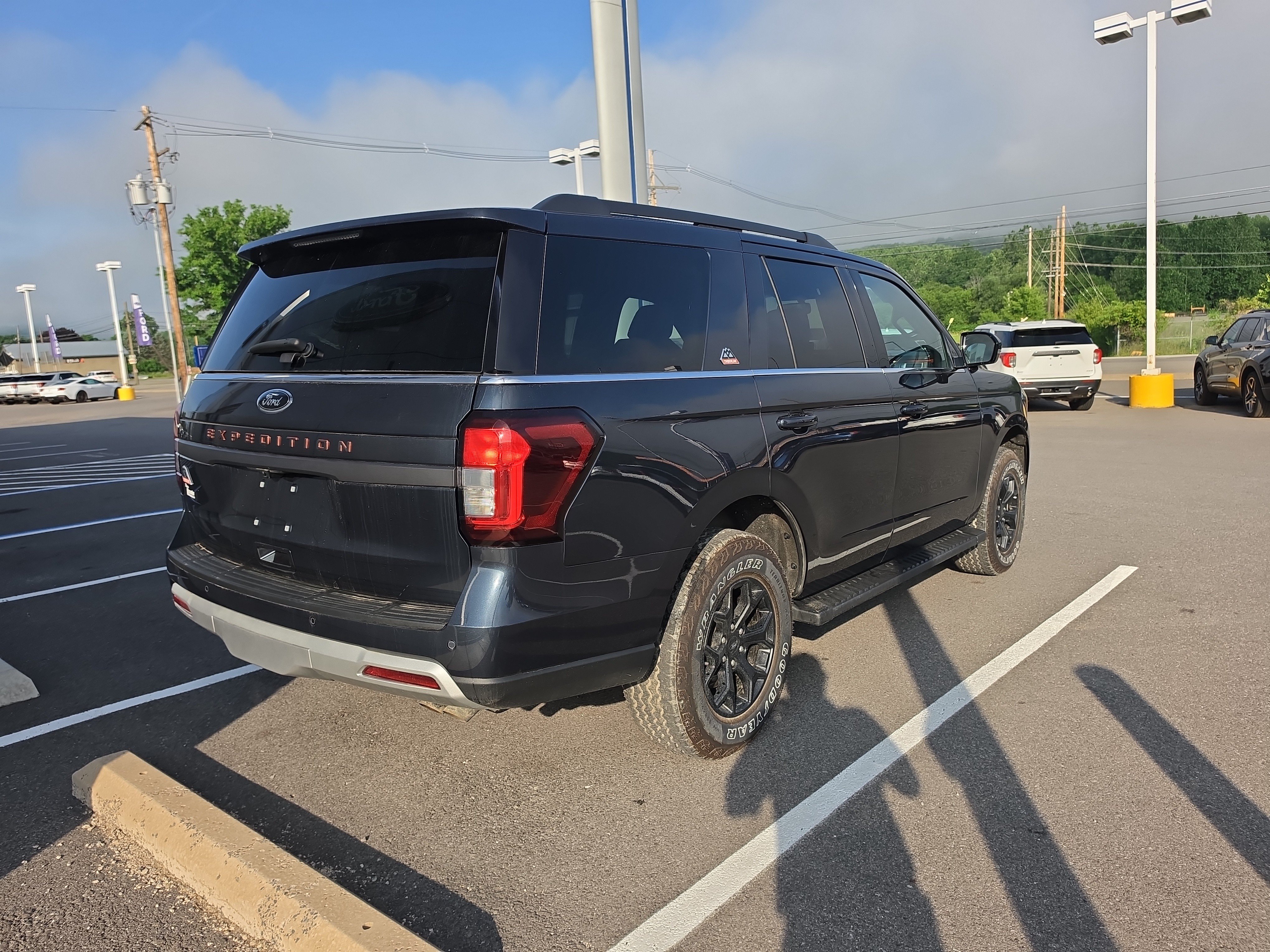 Used 2024 Ford Expedition Timberline AWD/4WD image 3