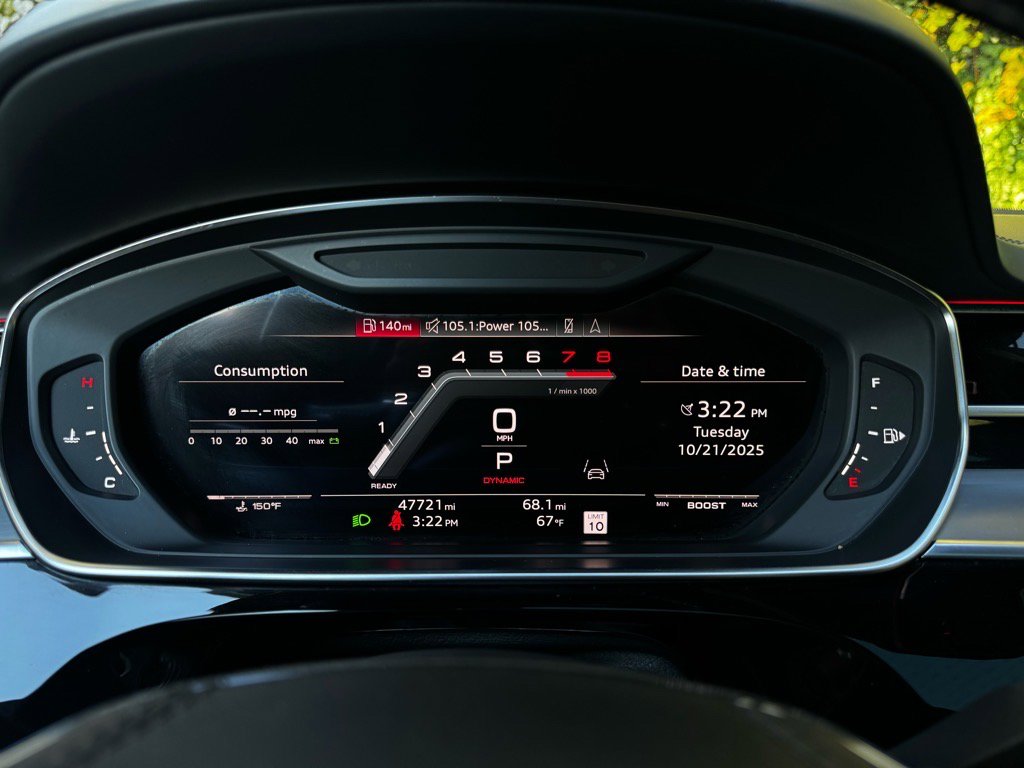 Used 2021 Audi S8 L w/ S8 Executive Package image 11