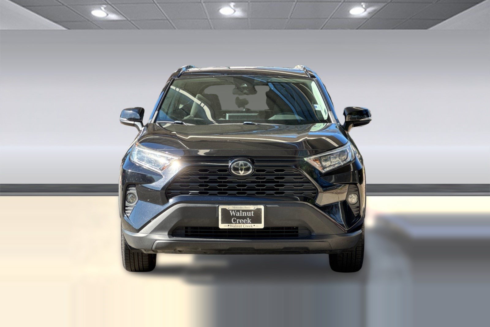 Used 2019 Toyota RAV4 XLE w/ All Weather Liner Package AWD/4WD image 6