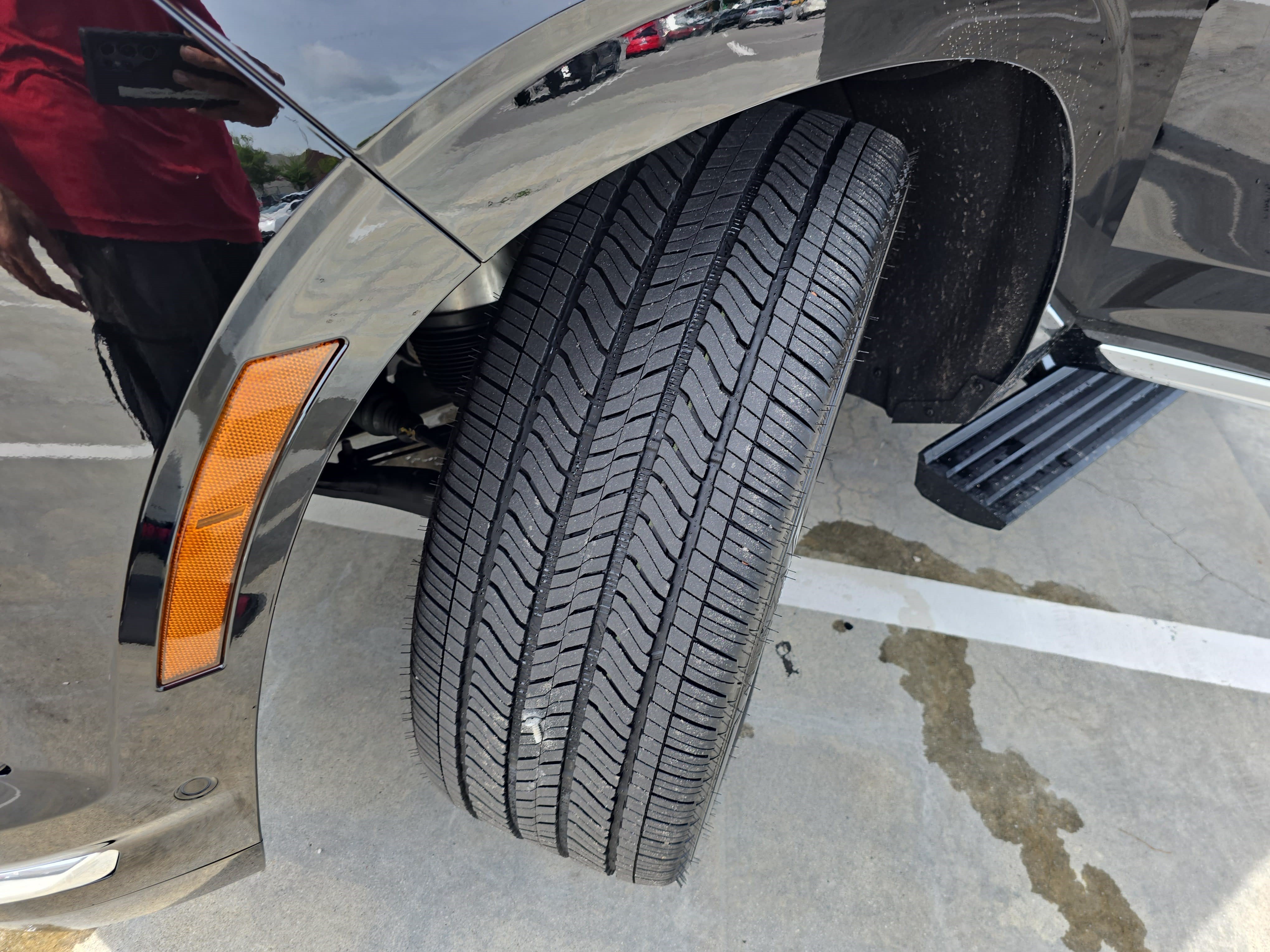 Used 2026 Cadillac Escalade Luxury w/ Touring Package AWD/4WD image 34