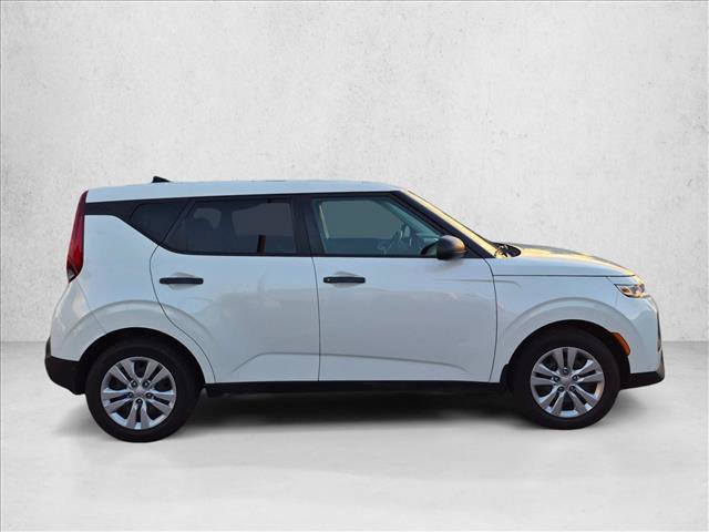 Used 2020 Kia Soul LX FWD video 4