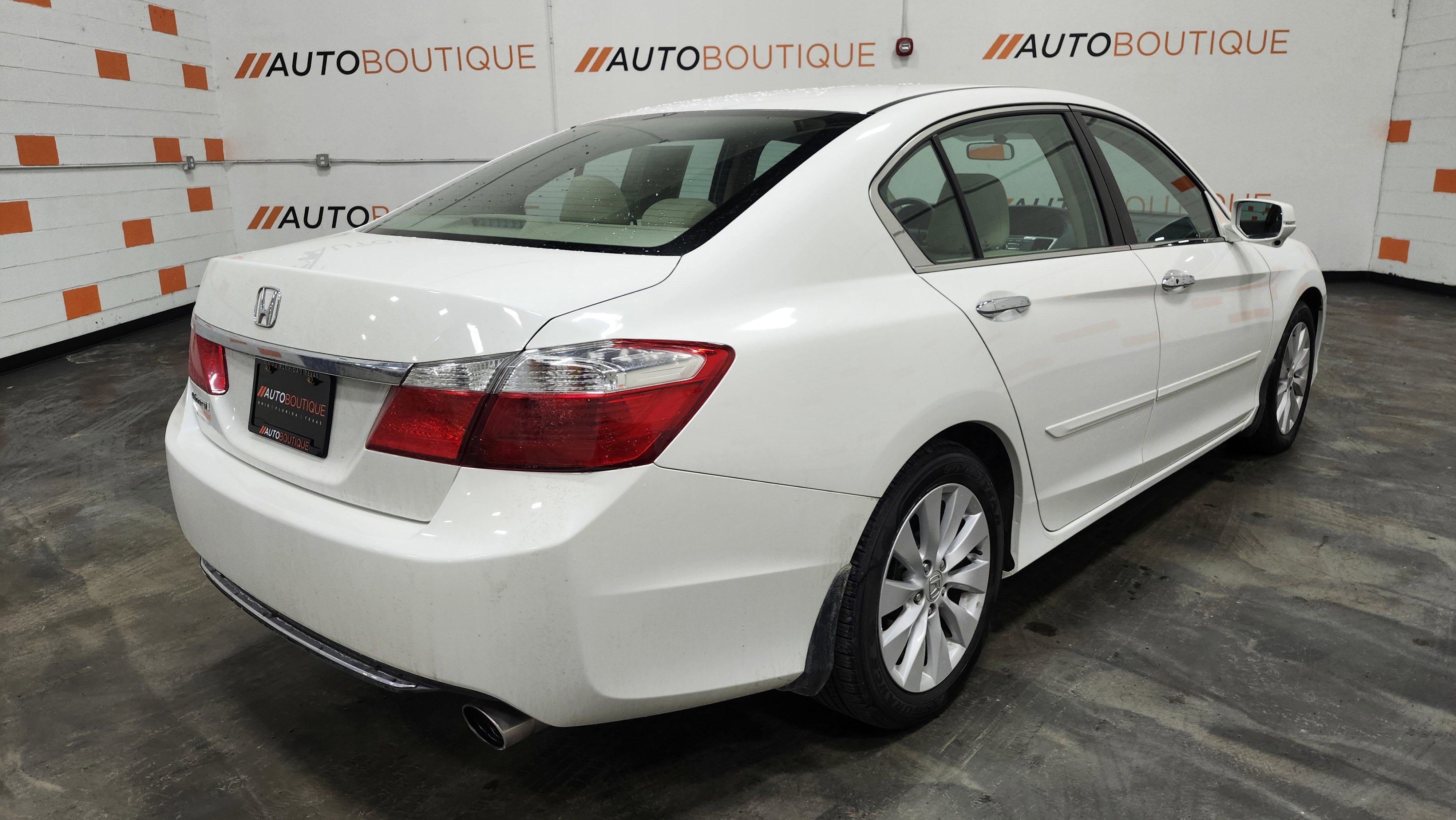Used 2014 Honda Accord EX image 17