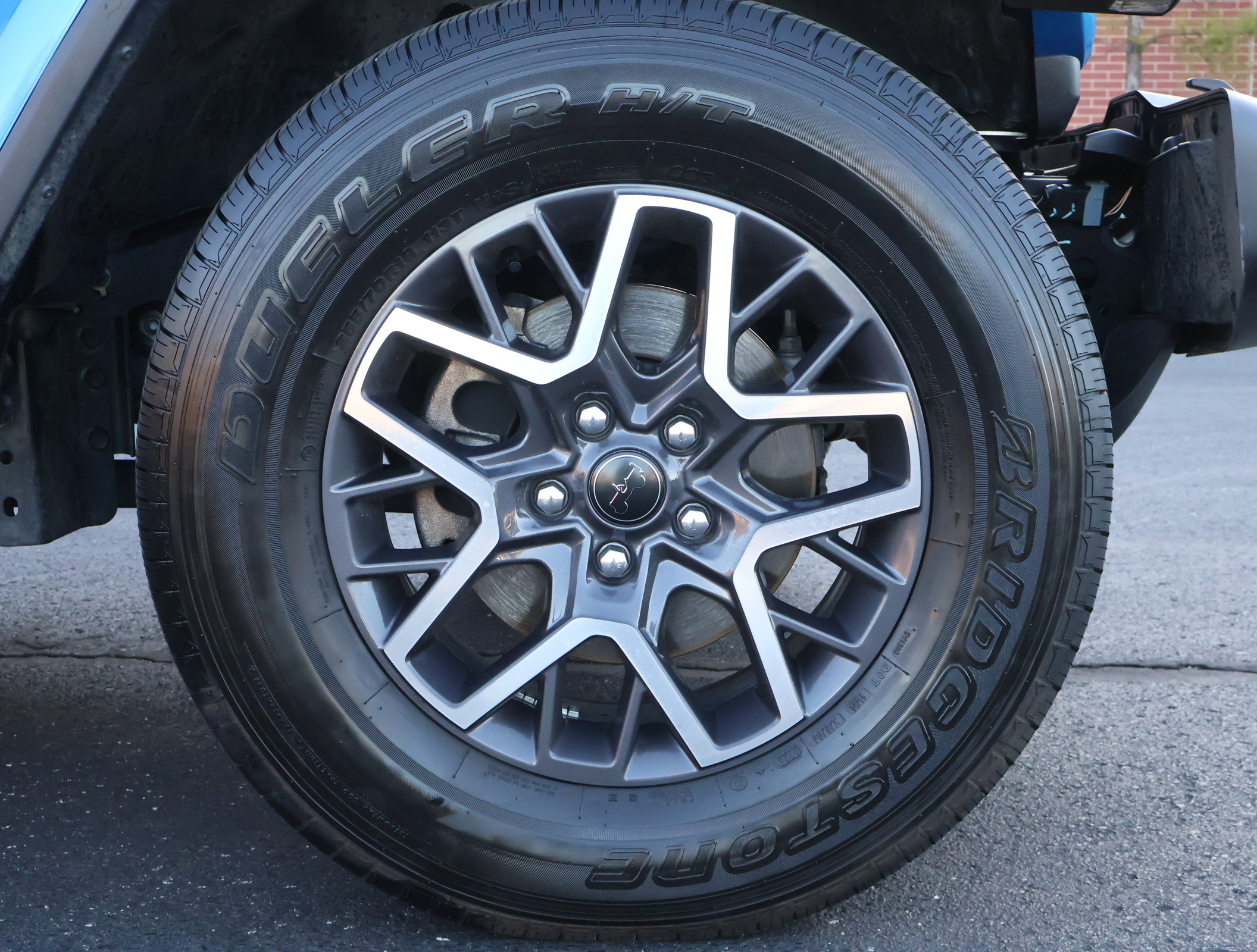 Used 2024 Jeep Wrangler Sahara image 23