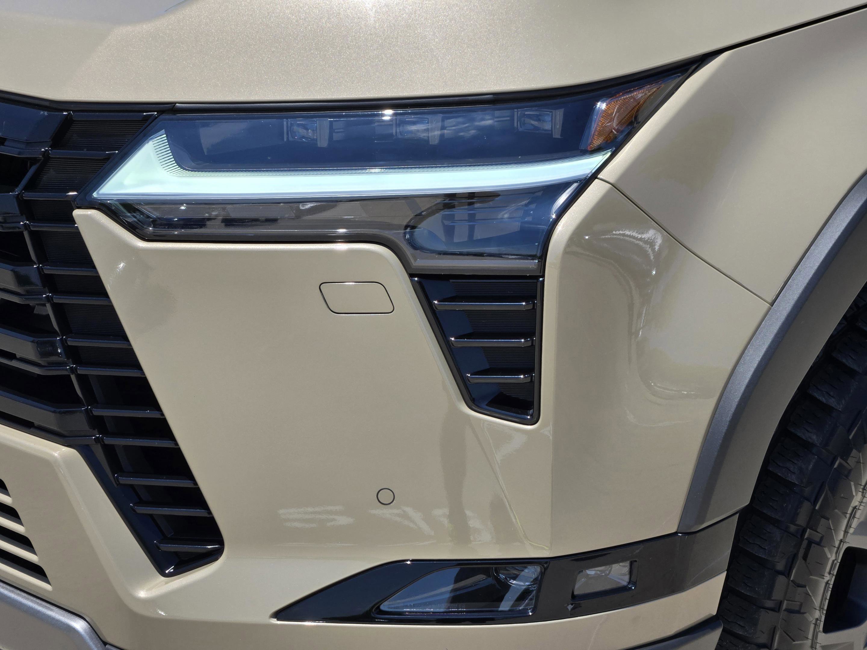 Used 2025 Lexus GX 550 w/ Accessory Package (CT) AWD/4WD image 39
