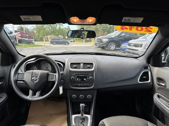 Used 2014 Dodge Avenger SE FWD image 24