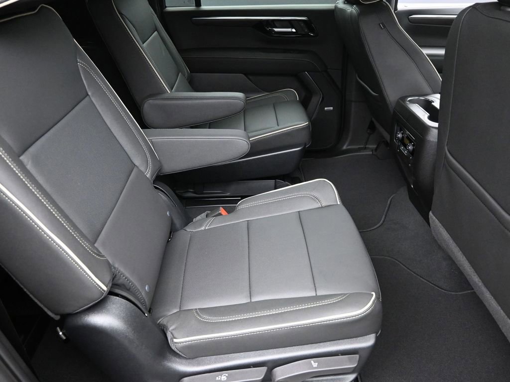 New 2026 Chevrolet Suburban Premier w/ Sun And Tow Package image 8