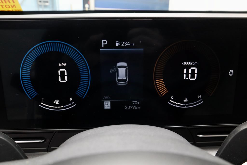 Used 2025 Hyundai Kona SEL FWD image 28