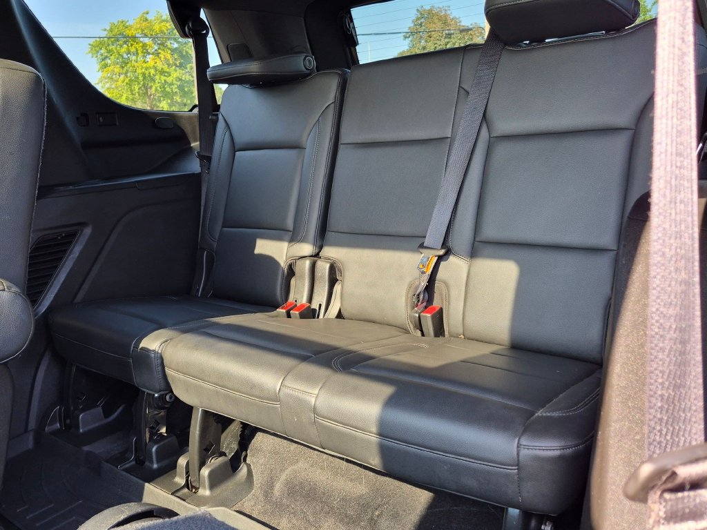 Used 2021 Chevrolet Tahoe Z71 w/ Z71 Signature Package AWD/4WD image 23