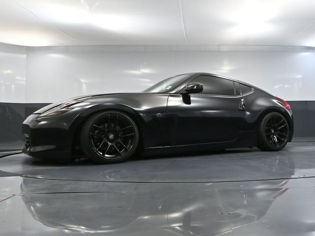 Used 2009 Nissan 370Z Touring RWD image 42