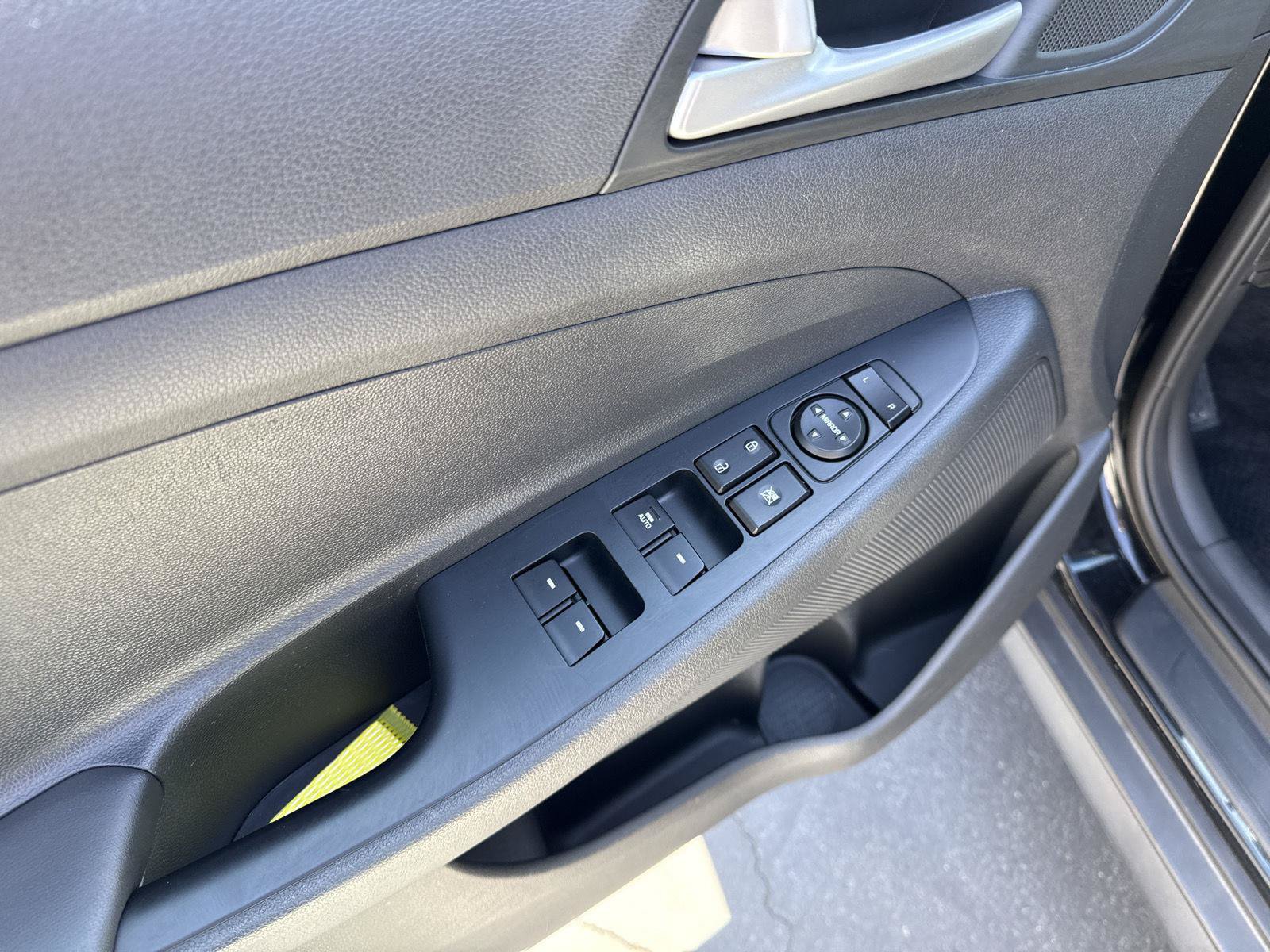 Used 2020 Hyundai Tucson Value AWD/4WD image 11