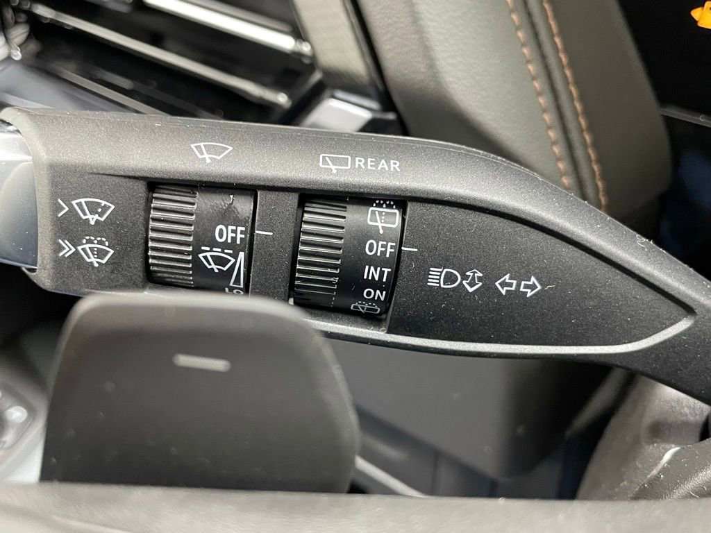 New 2026 GMC Yukon XL AT4 image 32