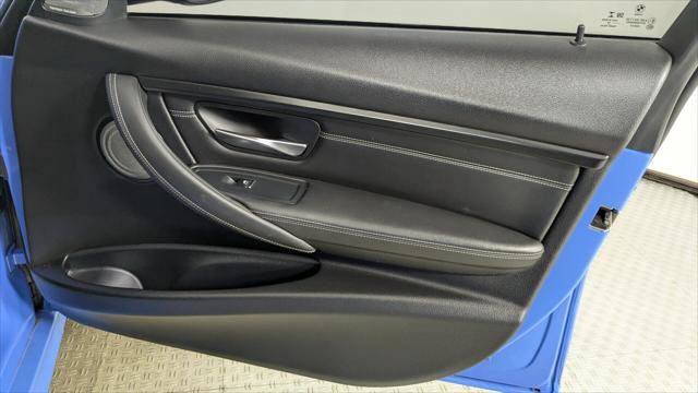 Used 2018 BMW M3 RWD image 22