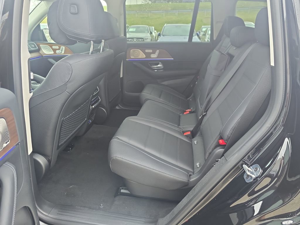 New 2026 Mercedes-Benz GLS 450 4MATIC image 25