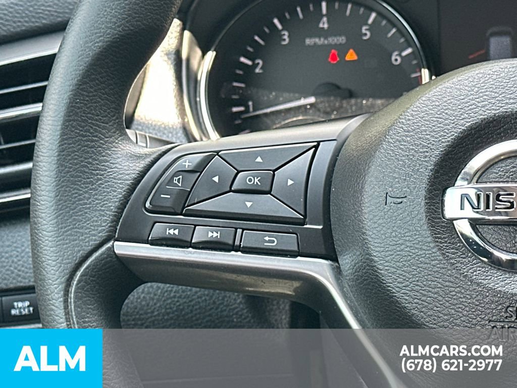 Used 2017 Nissan Rogue S AWD/4WD image 30