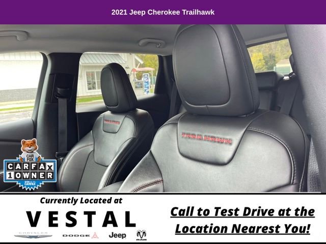 Used 2021 Jeep Cherokee Trailhawk AWD/4WD image 12