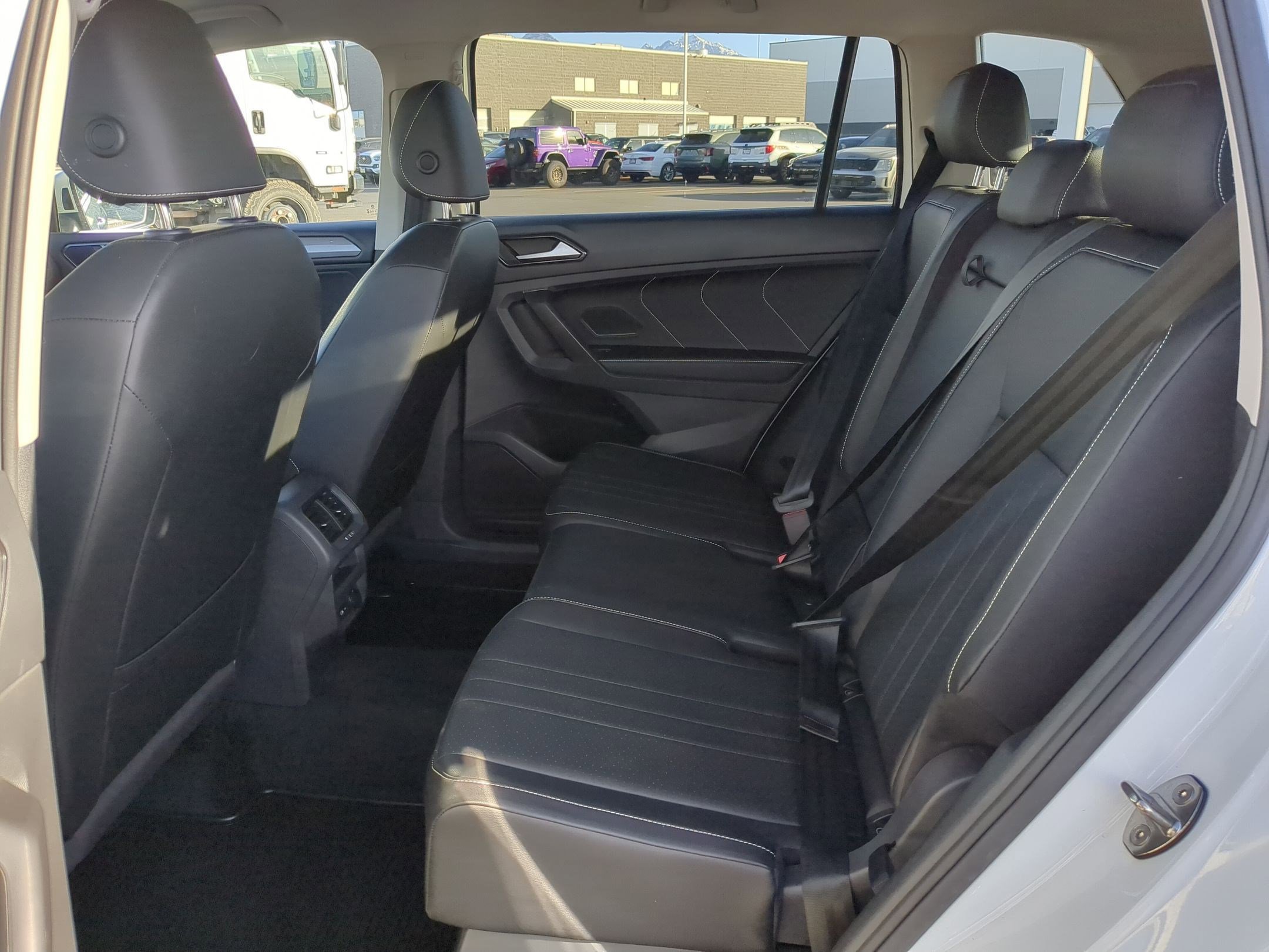 Used 2023 Volkswagen Tiguan SE image 19