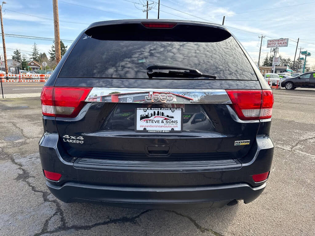 Used 2013 Jeep Grand Cherokee Laredo AWD/4WD image 7