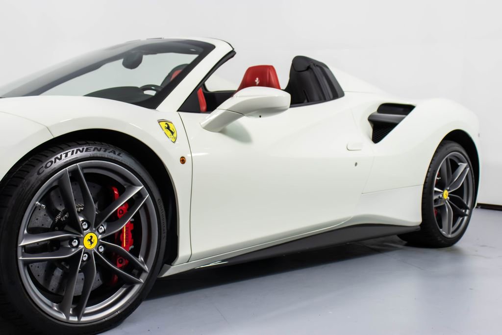Certified 2017 Ferrari 488 Spider RWD image 31
