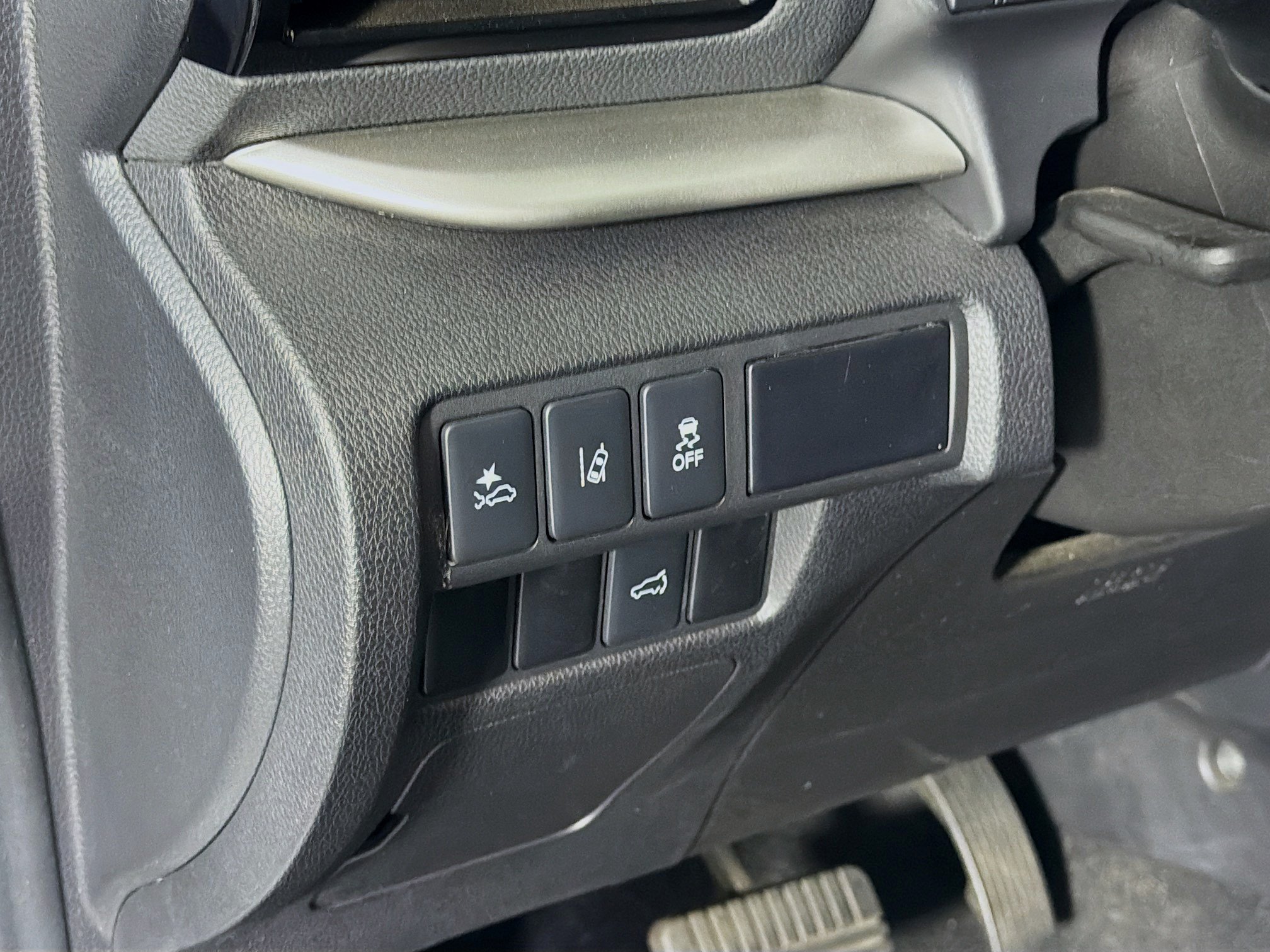 Used 2024 Mitsubishi Eclipse Cross SE AWD/4WD image 17