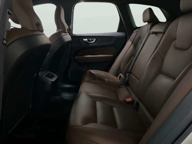 Used 2024 Volvo XC60 B5 Plus w/ Protection Package Premier AWD/4WD image 23