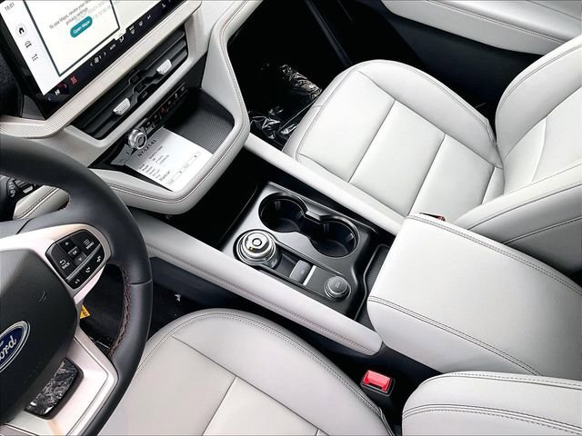 New 2026 Ford Explorer Active w/ Active Comfort Package AWD/4WD image 24