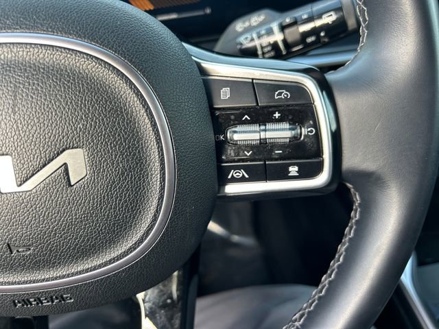 Used 2024 Kia Sorento S image 13