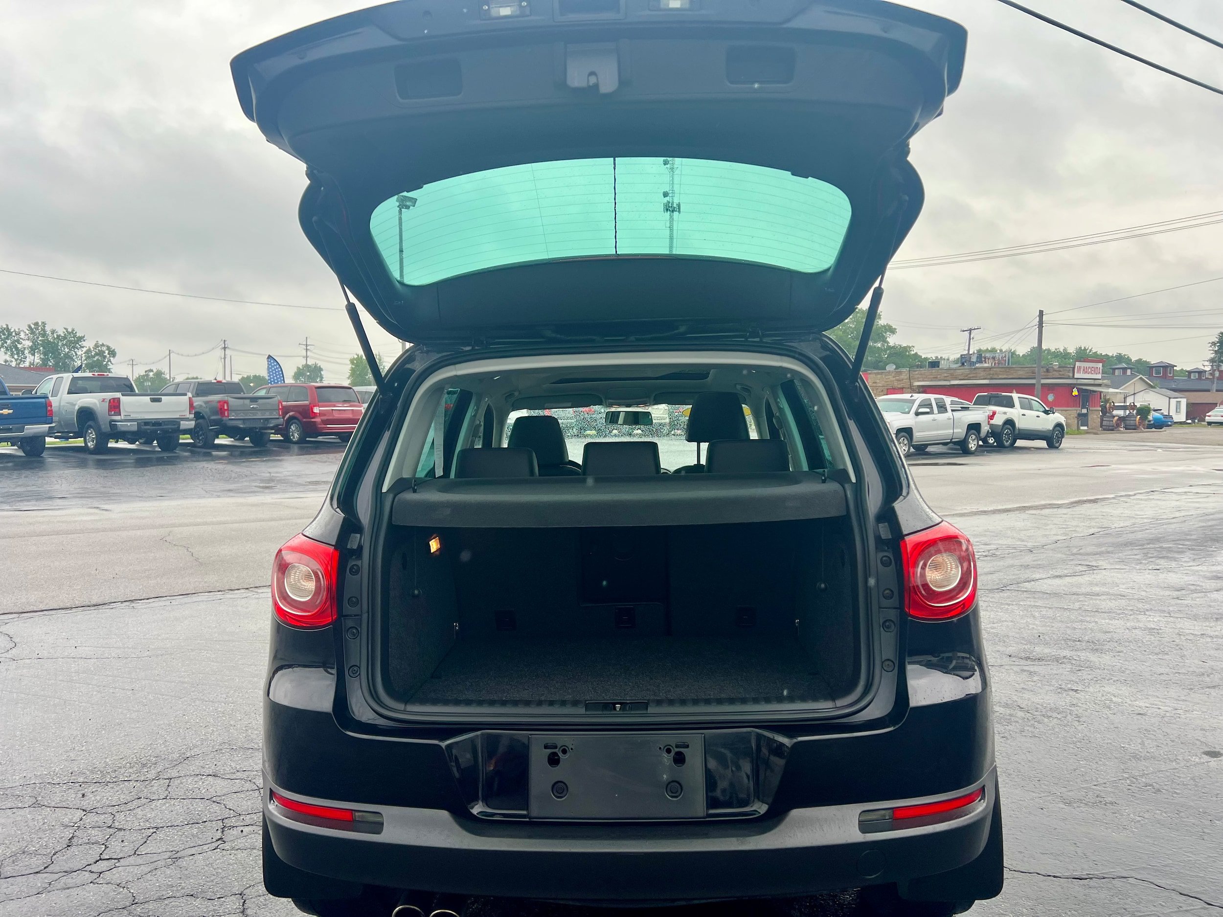 Used 2010 Volkswagen Tiguan S FWD image 20