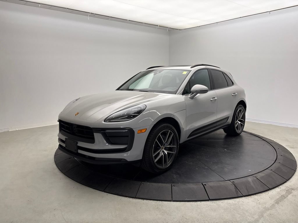 Certified 2023 Porsche Macan AWD/4WD video 1