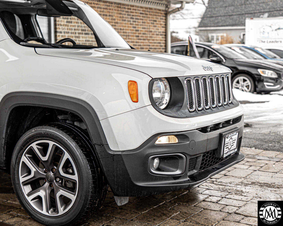 Used 2015 Jeep Renegade Latitude w/ Cold Weather Group II image 4