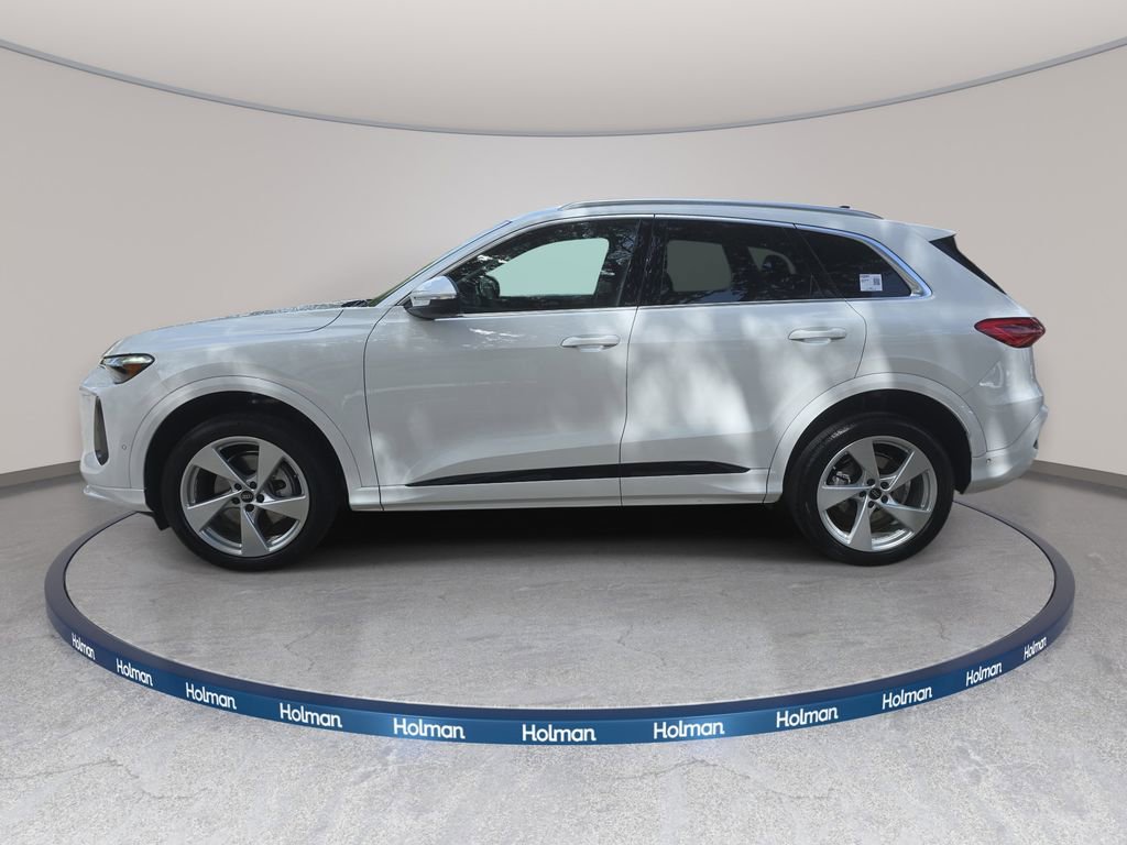 Certified 2025 Audi Q5 Premium Plus w/ Premium Plus image 9