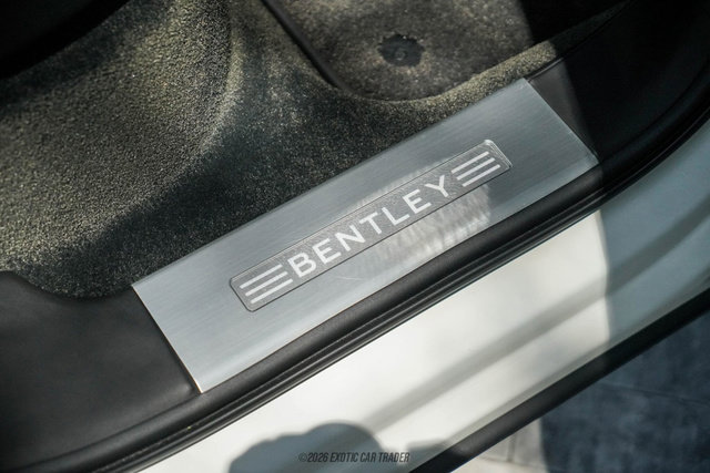 Used 2021 Bentley Bentayga AWD/4WD image 81