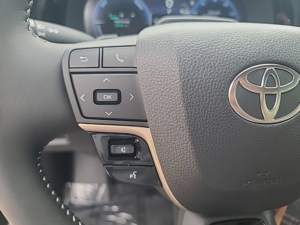 Used 2026 Toyota Crown Signia w/ Advanced Technology Package AWD/4WD image 29