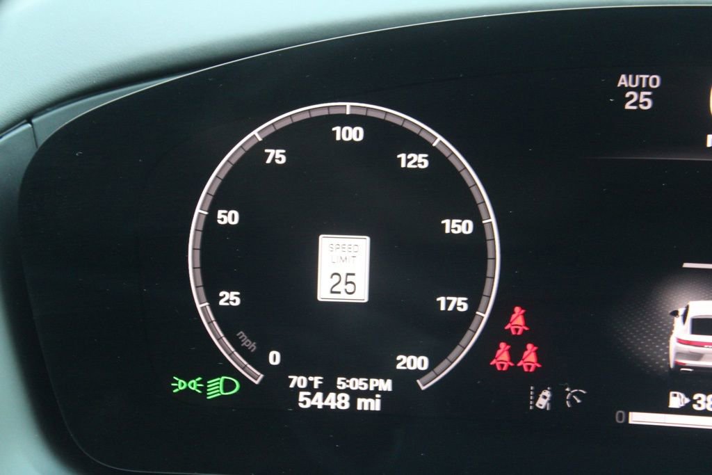 Certified 2025 Porsche Panamera image 26