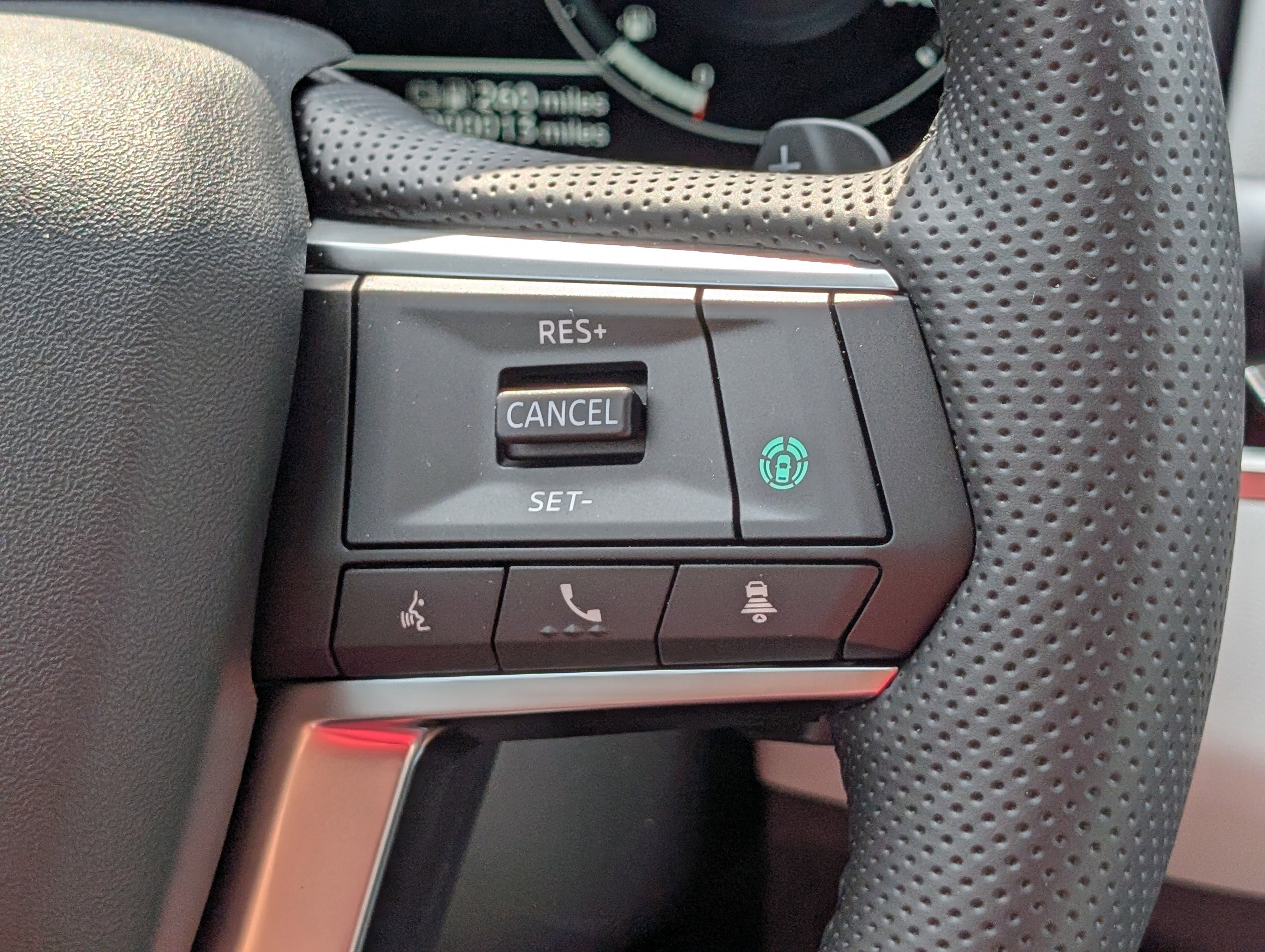 New 2025 Mitsubishi Outlander SEL image 30