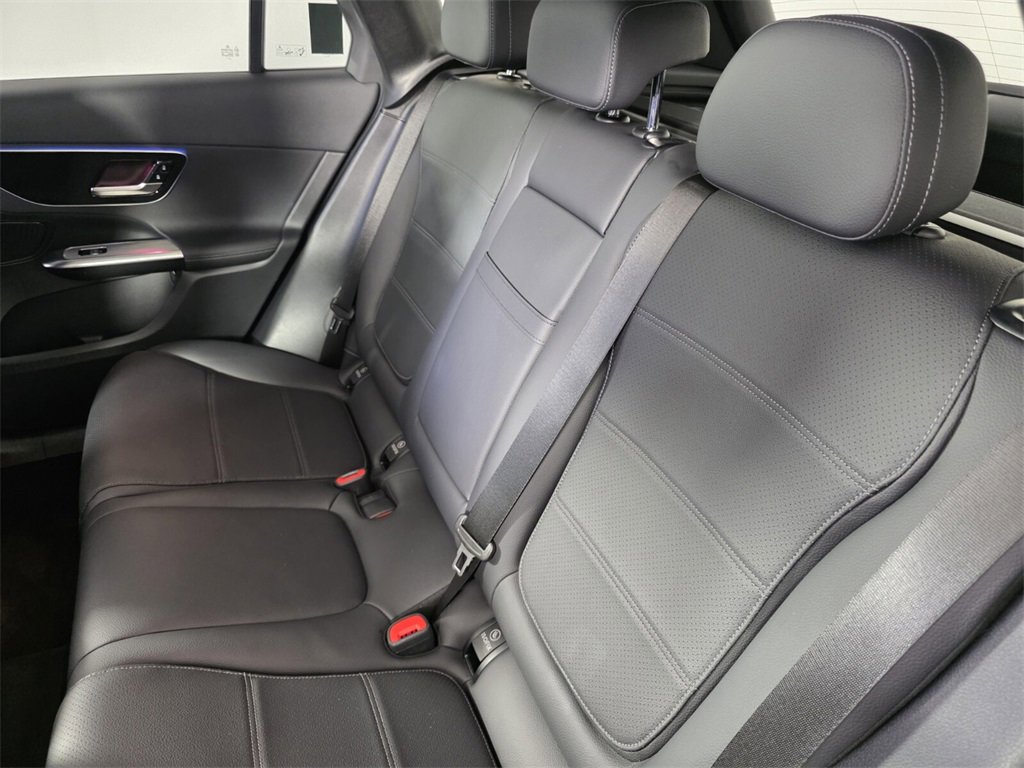 Certified 2025 Mercedes-Benz GLC 300 GLC 300 image 16