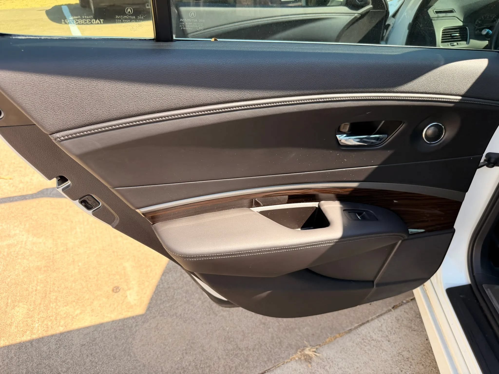 Used 2016 Acura RLX w/ Technology Package FWD image 13