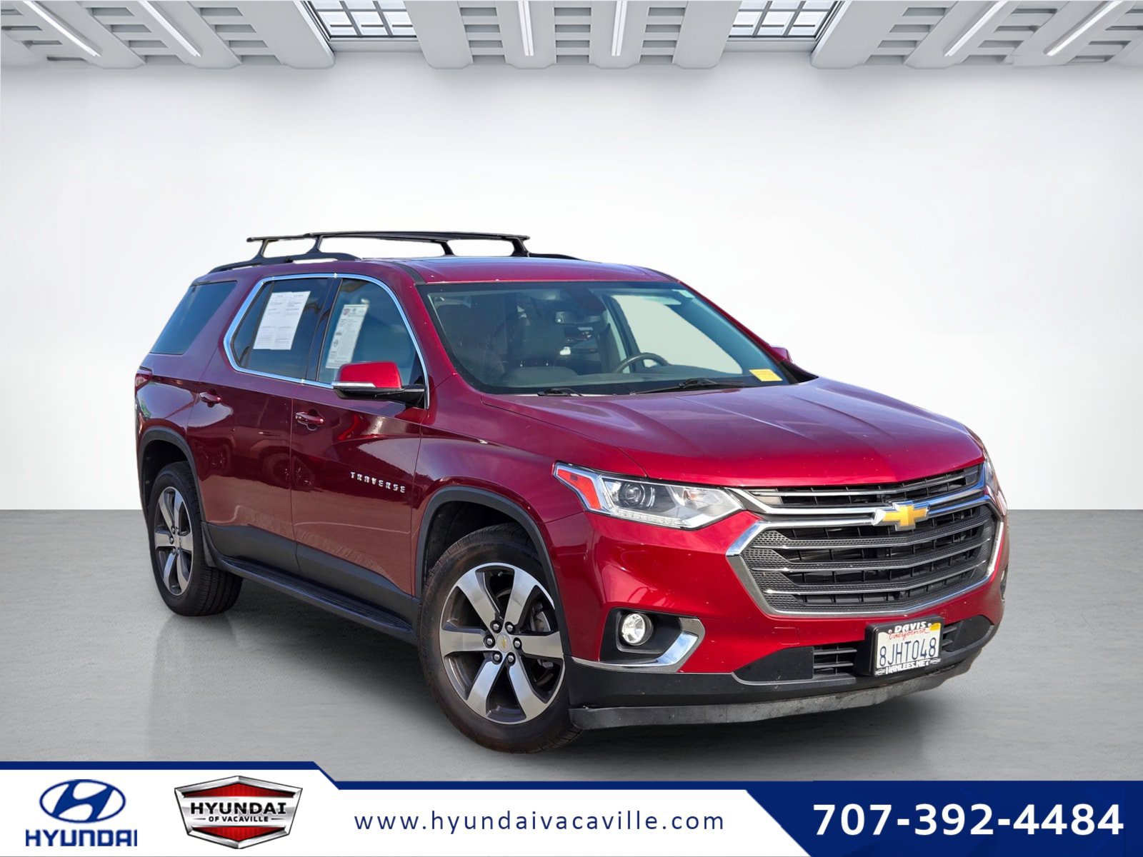 Used 2019 Chevrolet Traverse LT w/ LT Premium Package AWD/4WD image 1