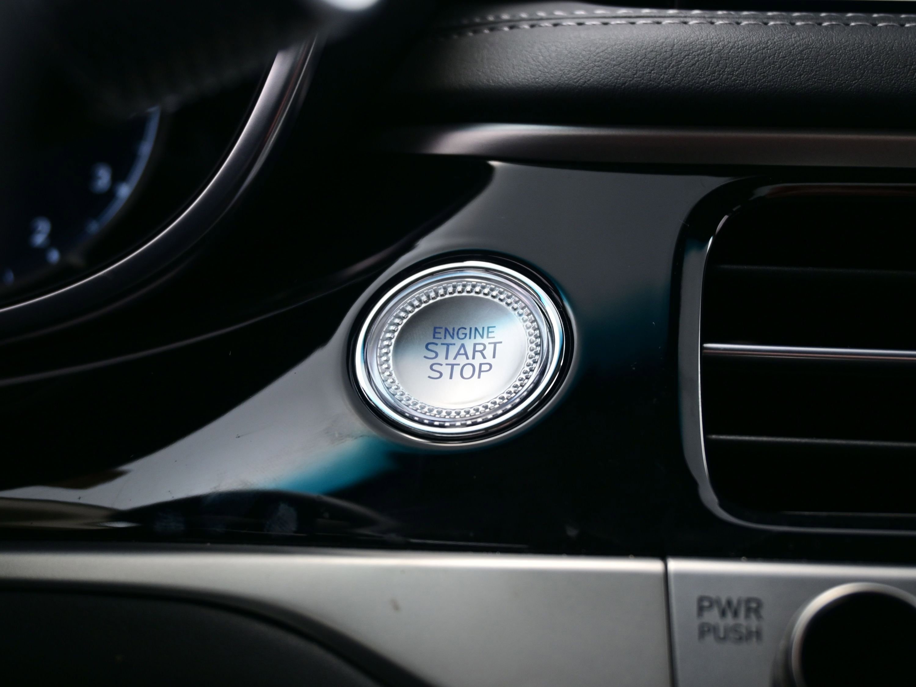 Certified 2026 Genesis G70 2.5T Prestige image 23