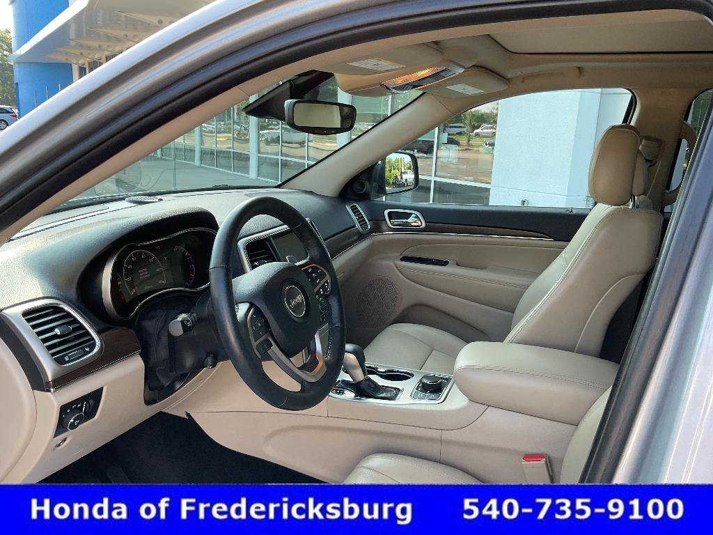 Used 2017 Jeep Grand Cherokee Limited w/ Luxury Group II AWD/4WD image 29