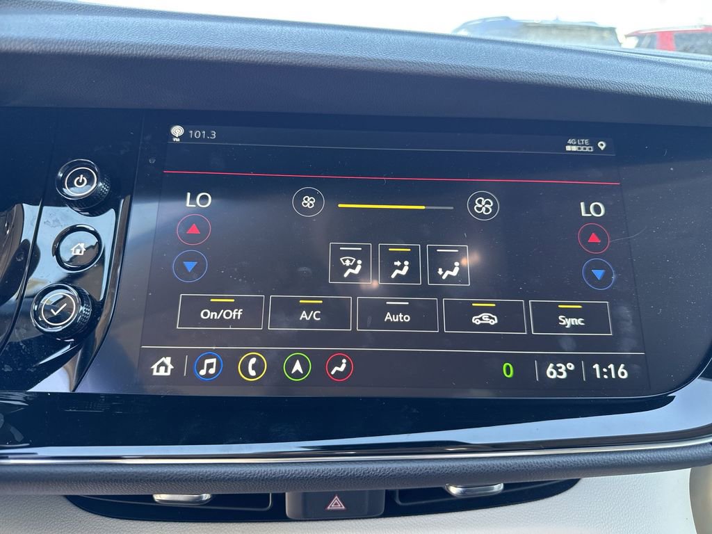 Used 2023 Buick Envision Avenir AWD/4WD image 19