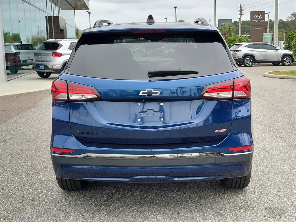 Used 2023 Chevrolet Equinox RS w/ RS Leather Package image 4