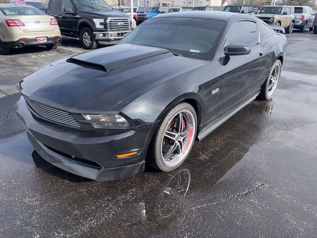 Used 2012 Ford Mustang GT image 2