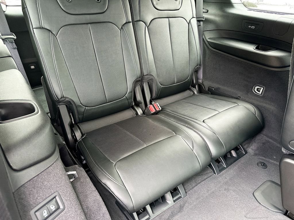 New 2025 Jeep Grand Cherokee L Overland w/ Advanced Protech Group III image 30