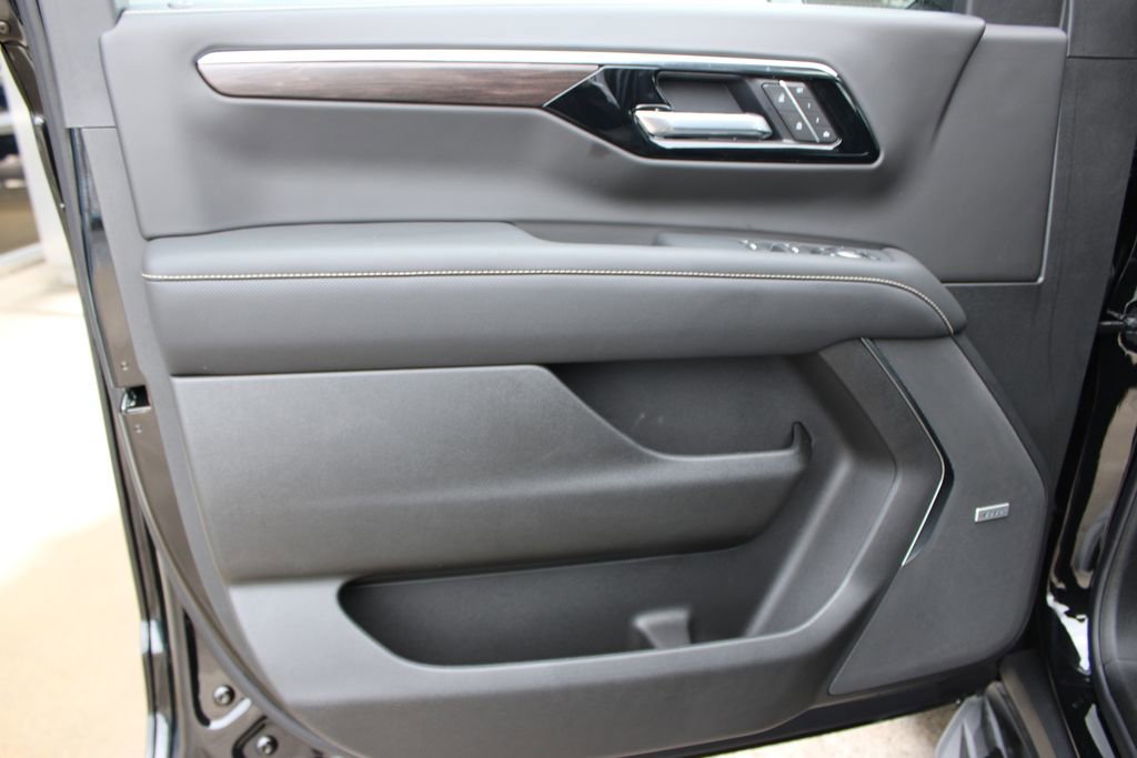 New 2026 Chevrolet Tahoe Premier image 17