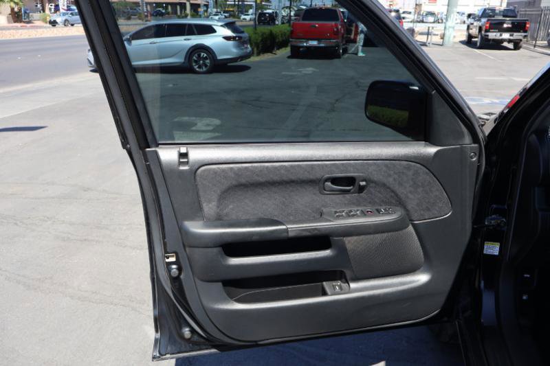 Used 2005 Honda CR-V LX image 13