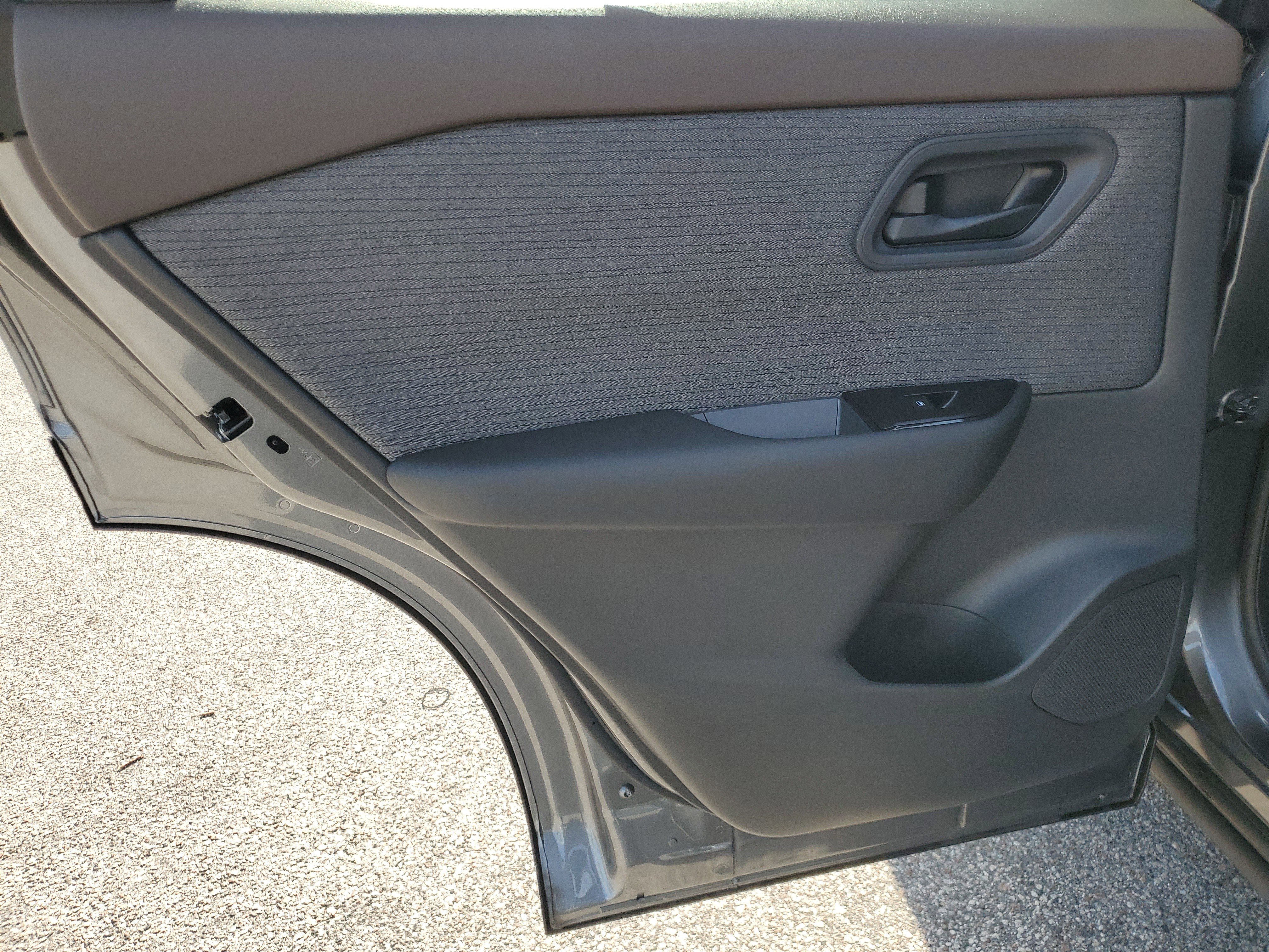 Certified 2023 Nissan Rogue S image 19